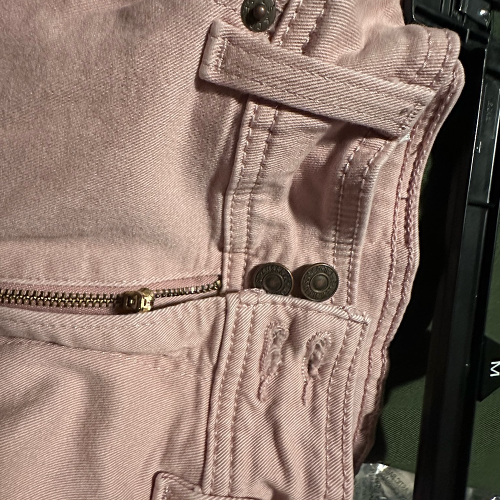 Levi's Women's Light Pink Jeans - Picture 8 of 10